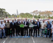 Curitiba, 23 de setembro de 2024 - O governador Carlos Massa Ratinho Junior realiza a entrega de veículos destinados ao serviço de transporte de órgãos.