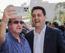 Curitiba, 23 de setembro de 2024 - O governador Carlos Massa Ratinho Junior realiza a entrega de veículos destinados ao serviço de transporte de órgãos.