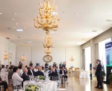 Ratinho Junior apresenta avanços econômicos e sociais do Paraná a empresários