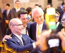 Ratinho Junior defende privatizações e concessões em evento com investidores