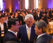 Ratinho Junior defende privatizações e concessões em evento com investidores