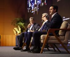 Ratinho Junior defende privatizações e concessões em evento com investidores