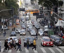 Paraná decide não incluir cobrança do novo DPVAT no IPVA e licenciamento de 2025