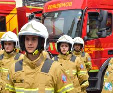 Corpo de Bombeiros festeja 112 anos com homenagens e entrega de viaturas