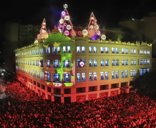 Calendário de novembro tem shows natalinos, festas religiosas e frango na telha