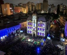 Calendário de novembro tem shows natalinos, festas religiosas e frango na telha