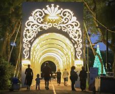 Calendário de novembro tem shows natalinos, festas religiosas e frango na telha