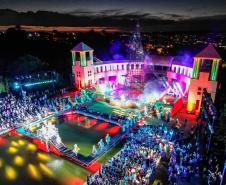 Calendário de novembro tem shows natalinos, festas religiosas e frango na telha