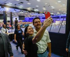 Governador Carlos Massa Ratinho participa da abertura do Encontro das Cooperativas Paranaenses.