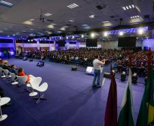 Governador Carlos Massa Ratinho participa da abertura do Encontro das Cooperativas Paranaenses.