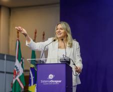Governador Carlos Massa Ratinho participa da abertura do Encontro das Cooperativas Paranaenses.