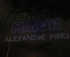 Com o céu iluminado por mais de 600 drones, o Governo do Estado deu o pontapé inicial para a maior edição da história do Verão Maior Paraná.. A cerimônia de lançamento, que aconteceu nesta quarta-feira (27), contou com a presença do governador Carlos Massa Ratinho Junior.