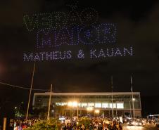Com o céu iluminado por mais de 600 drones, o Governo do Estado deu o pontapé inicial para a maior edição da história do Verão Maior Paraná.. A cerimônia de lançamento, que aconteceu nesta quarta-feira (27), contou com a presença do governador Carlos Massa Ratinho Junior.