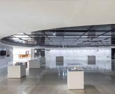 Nando Reis, sertanejos, peças teatrais e novas exposições no MON: confira a agenda cultural