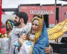 Maior Natal gratuito do Brasil estreia nesta sexta-feira e aquece turismo em Curitiba