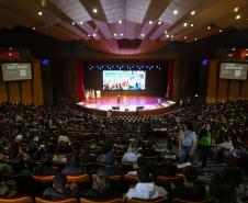 Ganhando o Mundo: 1,3 mil alunos passam pela preparação final antes do intercâmbio