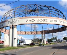 331 municípios paranaenses têm saldo positivo de geração de empregos em 2024