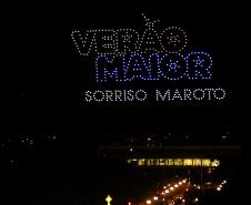 Com o céu iluminado por mais de 600 drones, o Governo do Estado deu o pontapé inicial para a maior edição da história do Verão Maior Paraná.. A cerimônia de lançamento, que aconteceu nesta quarta-feira (27), contou com a presença do governador Carlos Massa Ratinho Junior.
