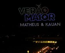Com o céu iluminado por mais de 600 drones, o Governo do Estado deu o pontapé inicial para a maior edição da história do Verão Maior Paraná.. A cerimônia de lançamento, que aconteceu nesta quarta-feira (27), contou com a presença do governador Carlos Massa Ratinho Junior.