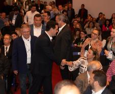 O Paraná vai dar um novo passo em seu programa habitacional, o Casa Fácil Paraná. O governador Carlos Massa Ratinho Junior assinou nesta quarta-feira (4), durante a abertura do Fórum Nacional de Habitação de Interesse Social, um convênio de US$ 187 milhões (R$ 1,13 bilhão) com o Banco Interamericano de Desenvolvimento (BID) para o Vida Nova, modalidade do Casa Fácil voltada a famílias em situação de vulnerabilidade social.