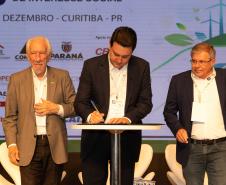 O Paraná vai dar um novo passo em seu programa habitacional, o Casa Fácil Paraná. O governador Carlos Massa Ratinho Junior assinou nesta quarta-feira (4), durante a abertura do Fórum Nacional de Habitação de Interesse Social, um convênio de US$ 187 milhões (R$ 1,13 bilhão) com o Banco Interamericano de Desenvolvimento (BID) para o Vida Nova, modalidade do Casa Fácil voltada a famílias em situação de vulnerabilidade social.