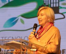 O Paraná vai dar um novo passo em seu programa habitacional, o Casa Fácil Paraná. O governador Carlos Massa Ratinho Junior assinou nesta quarta-feira (4), durante a abertura do Fórum Nacional de Habitação de Interesse Social, um convênio de US$ 187 milhões (R$ 1,13 bilhão) com o Banco Interamericano de Desenvolvimento (BID) para o Vida Nova, modalidade do Casa Fácil voltada a famílias em situação de vulnerabilidade social.