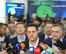 O governador Carlos Massa Ratinho Junior liberou nesta terça-feira (10) um pacote de R$ 502 milhões em investimentos para fortalecer a estratégia de regionalização dos serviços de saúde no Paraná.