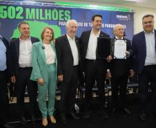 O governador Carlos Massa Ratinho Junior liberou nesta terça-feira (10) um pacote de R$ 502 milhões em investimentos para fortalecer a estratégia de regionalização dos serviços de saúde no Paraná.