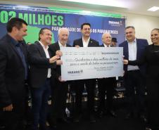 O governador Carlos Massa Ratinho Junior liberou nesta terça-feira (10) um pacote de R$ 502 milhões em investimentos para fortalecer a estratégia de regionalização dos serviços de saúde no Paraná.
