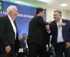 O governador Carlos Massa Ratinho Junior liberou nesta terça-feira (10) um pacote de R$ 502 milhões em investimentos para fortalecer a estratégia de regionalização dos serviços de saúde no Paraná.
