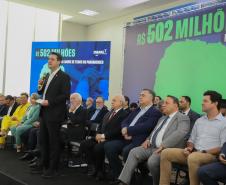 O governador Carlos Massa Ratinho Junior liberou nesta terça-feira (10) um pacote de R$ 502 milhões em investimentos para fortalecer a estratégia de regionalização dos serviços de saúde no Paraná.