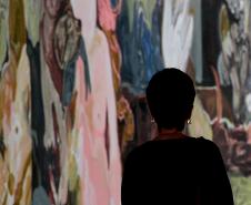 Centro Cultural Teatro Guaíra - CCTG - Guairinha - Ninguém Dirá Que É Tarde Demais, com Arlete Salles e Edwin Luisi – Arlete Salles retorna aos palcos ao lado de Edwin Luisi em uma peça que explora o amor na terceira idade, ambientada no isolamento social da pandemia de Covid-19.