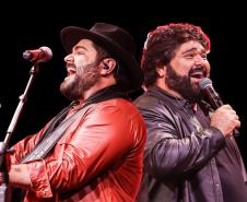 Meio milhão já curtiu os shows no Litoral; Alexandre Pires e César Menotti & Fabiano vêm aí