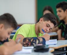 Aprova Paraná Universidades: alunos devem ficar atentos aos editais das instituições