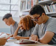 Aprova Paraná Universidades: alunos devem ficar atentos aos editais das instituições