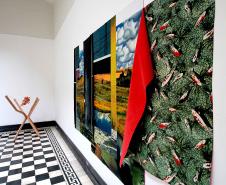 Museu de Arte Contemporânea do Paraná (MAC Paraná) - No MAC no MON, a artista Guita Soifer apresenta a exposição a Trama Intrincada do Tempo que traz pinturas, esculturas, fotografias, gravuras, vídeos e instalações explorando o tempo, a memória e as transformações da matéria