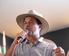https://www.aen.pr.gov.br/Noticia/Governo-entrega-R-27-milhoes-em-equipamentos-para-colegios-agricolas-durante-o-Show-Rural