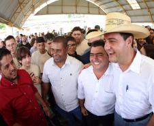 O governador Calos Massa Ratinho Junior iniciou nesta segunda-feira (10) a entrega dos 209 novos ônibus escolares adquiridos para uso no programa Caminho da Escola.