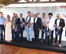 O governador Carlos Massa Ratinho Junior participou nesta sexta-feira (21), em Campina Grande do Sul, na Região Metropolitana de Curitiba, do lançamento da pedra fundamental da primeira fábrica de nanofertilizantes do Brasil.