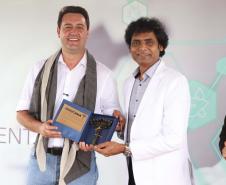 O governador Carlos Massa Ratinho Junior participou nesta sexta-feira (21), em Campina Grande do Sul, na Região Metropolitana de Curitiba, do lançamento da pedra fundamental da primeira fábrica de nanofertilizantes do Brasil.