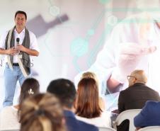O governador Carlos Massa Ratinho Junior participou nesta sexta-feira (21), em Campina Grande do Sul, na Região Metropolitana de Curitiba, do lançamento da pedra fundamental da primeira fábrica de nanofertilizantes do Brasil.