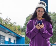 Estudantes da rede estadual ganham ferramenta digital com IA para estudar inglês