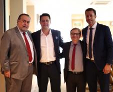 O governador Carlos Massa Ratinho Junior destacou os avanços que o Paraná alcançou nos últimos anos em diferentes áreas em um encontro empresários nesta terça-feira (25), em Brasília. Foto: Jonathan Campos/AEN