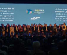Governador destaca parceria com municípios na posse da nova diretoria da AMP Foto: Geraldo Bubniak/AEN
