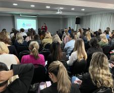 Sesa capacita profissionais para ampliar o cuidado com a infância no Paraná Foto: SESA-PR Sesa capacita profissionais para ampliar o cuidado com a infância no Paraná Foto: SESA-PR Sesa capacita profissionais para ampliar o cuidado com a infância no Paraná Foto: SESA-PR Sesa capacita profissionais para ampliar o cuidado com a infância no Paraná Foto: SESA-PR Sesa capacita profissionais para ampliar o cuidado com a infância no Paraná Foto: SESA-PR Sesa capacita profissionais para ampliar o cuidado com a infân