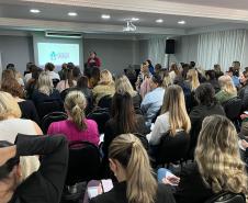 Sesa capacita profissionais para ampliar o cuidado com a infância no Paraná Foto: SESA-PR Sesa capacita profissionais para ampliar o cuidado com a infância no Paraná Foto: SESA-PR Sesa capacita profissionais para ampliar o cuidado com a infância no Paraná Foto: SESA-PR Sesa capacita profissionais para ampliar o cuidado com a infância no Paraná Foto: SESA-PR Sesa capacita profissionais para ampliar o cuidado com a infância no Paraná Foto: SESA-PR Sesa capacita profissionais para ampliar o cuidado com a infân