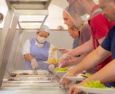 Governador sanciona lei que garante segurança alimentar a universitários no Paraná Foto: UEPG