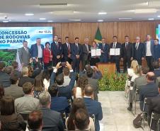 Com R$ 36 bilhões em obras, contratos dos lotes 3 e 6 das rodovias paranaenses são assinados