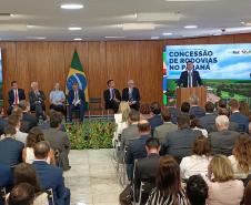 Com R$ 36 bilhões em obras, contratos dos lotes 3 e 6 das rodovias paranaenses são assinados