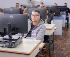 Formação continuada: Paraná é o 1º estado a regulamentar cursos microcredenciais no Brasil